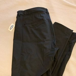 Black High Rise Pixie pants * New with Tags*